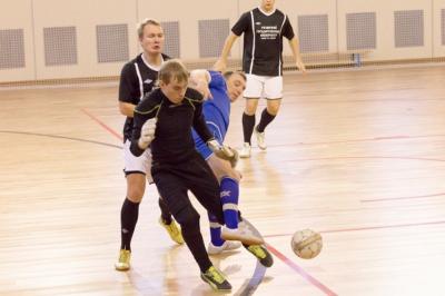 Первый этап рязанского турнира по мини-футболу памяти братьев Артемьевых приближается к финишу